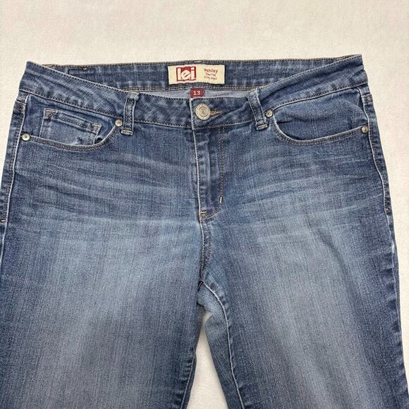 LEI Low Rise Bootcut Jeans Womens Y2K Stretch Denim Embroidered Pockets 13 SHORT - Picture 3 of 13